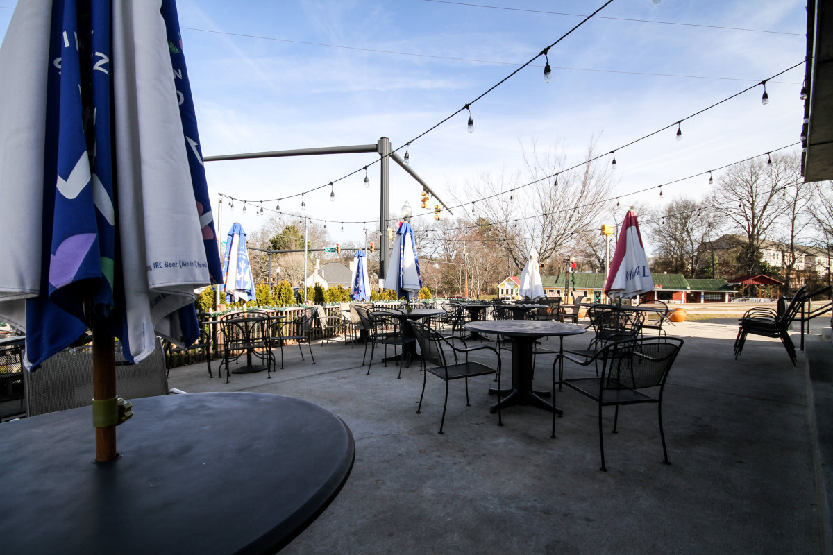 outdoor patio, parasols, tables